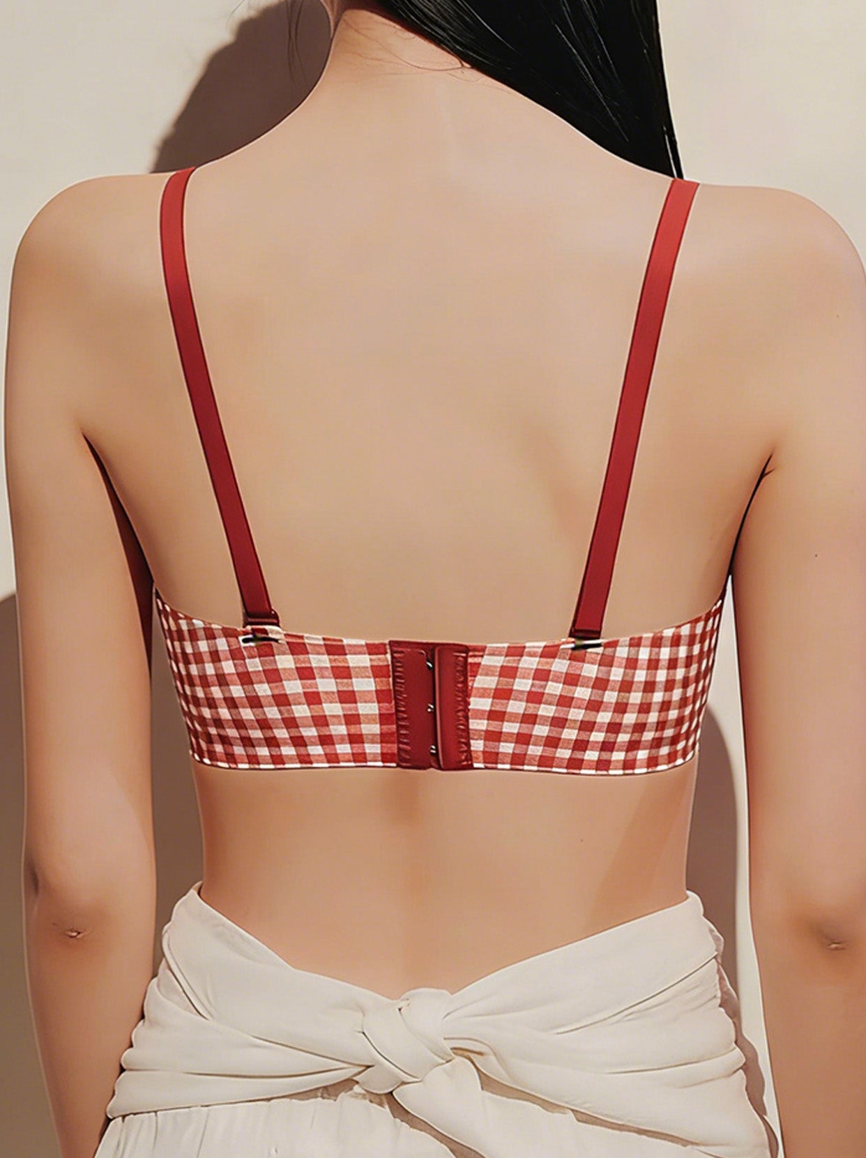 Checkered Pattern Deep V Bra