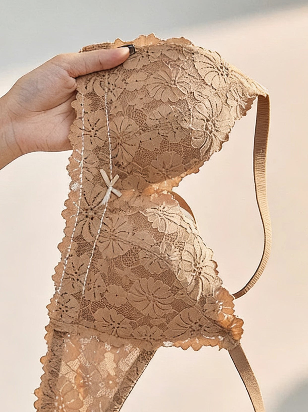 Flora Lace Lift Bra