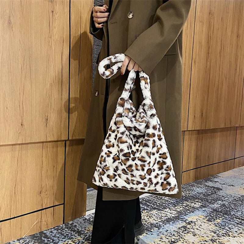 Spring Fashion Leopard Print Plush Shoulder Bag