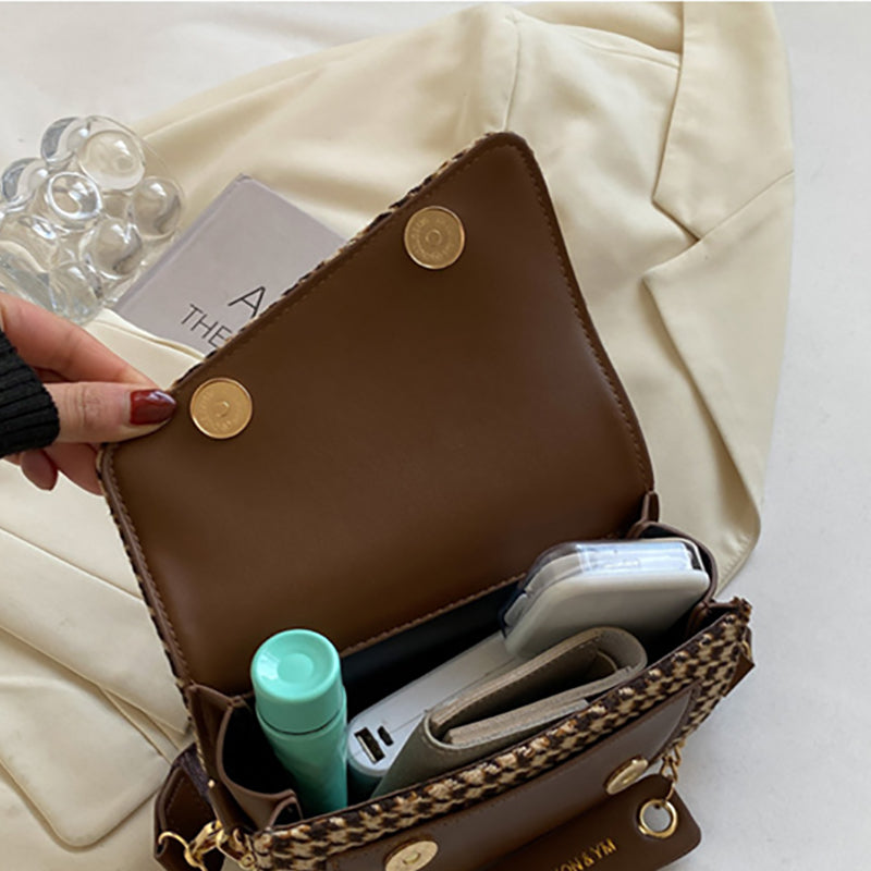 Retro Simple All-Match Wide Strap Saddle Bag