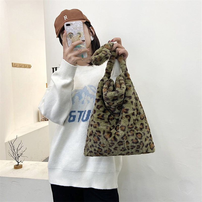 Spring Fashion Leopard Print Plush Shoulder Bag