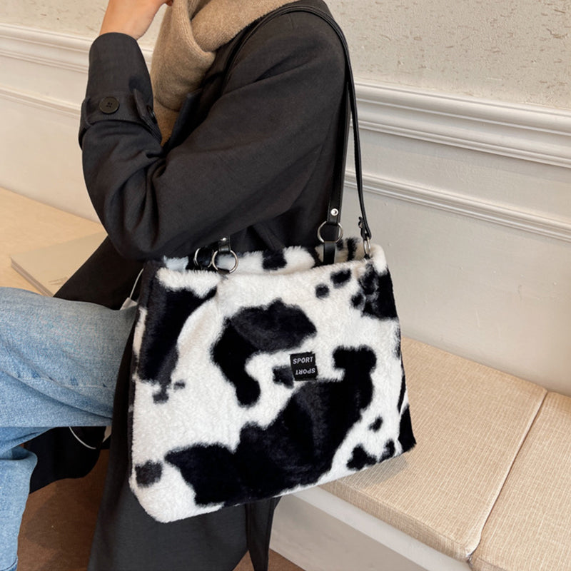 Vintage Large-Capacity Black And White Plaid Furry Tote Bag