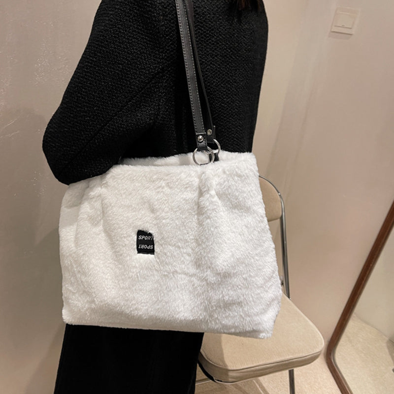 Vintage Large-Capacity Black And White Plaid Furry Tote Bag