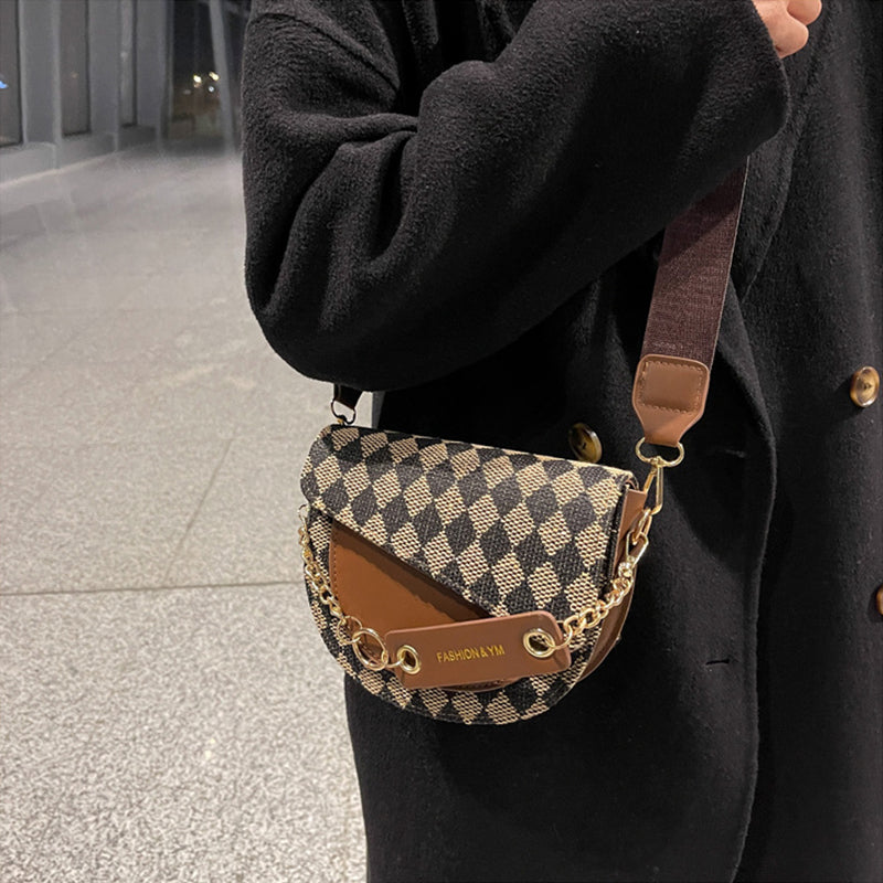 Retro Simple All-Match Wide Strap Saddle Bag