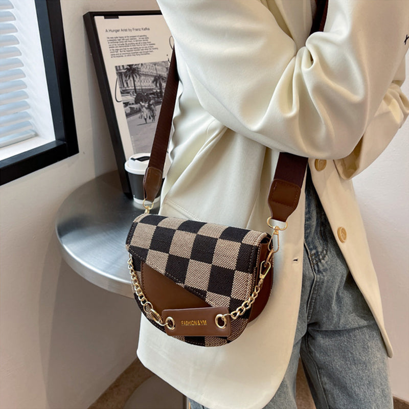 Retro Simple All-Match Wide Strap Saddle Bag