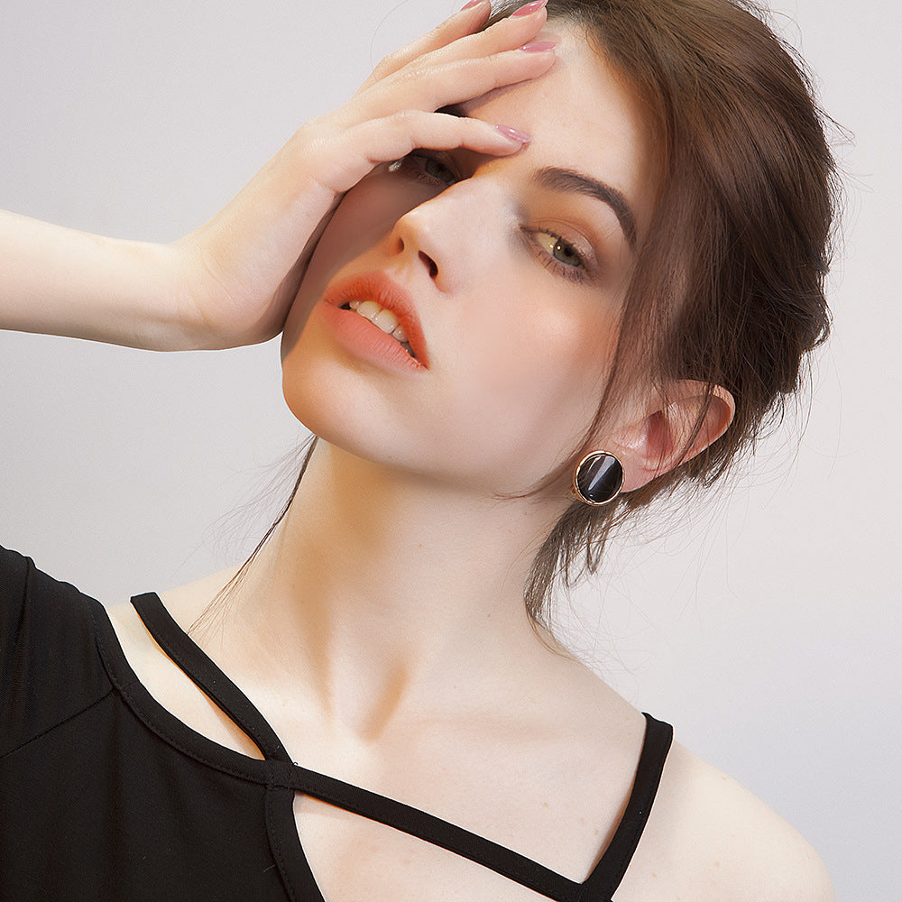 Simple Atmospheric Circle Clip Earrings Without Piercing