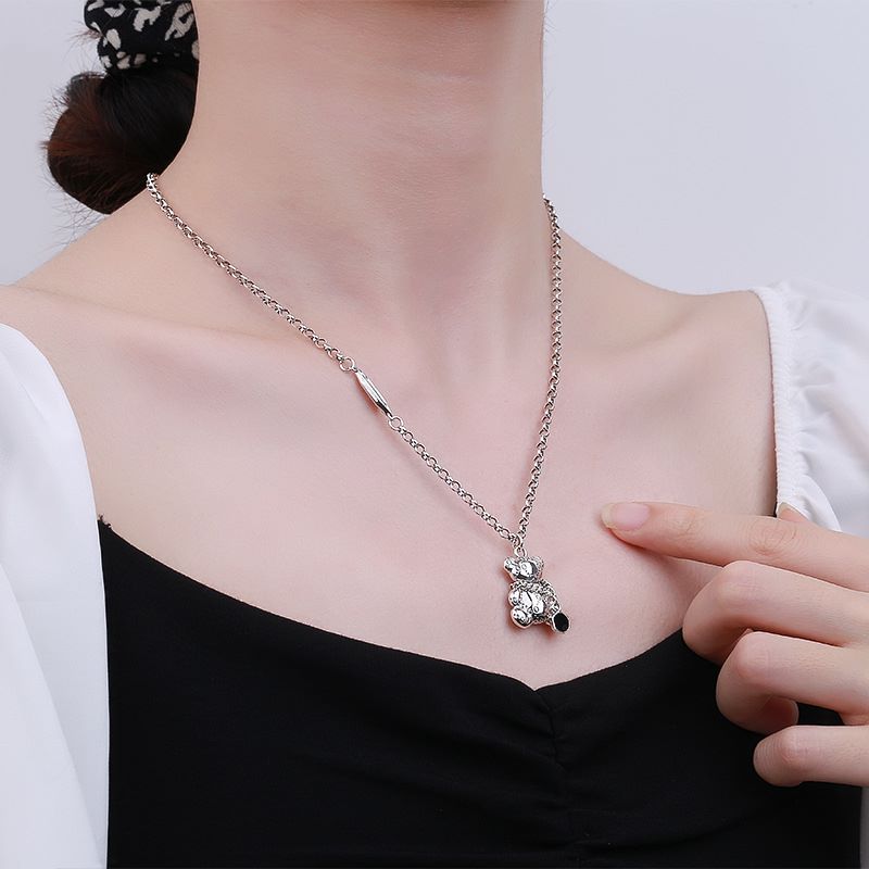 925 Sterling Silver Sweater Necklace Vintage Bear Pendant
