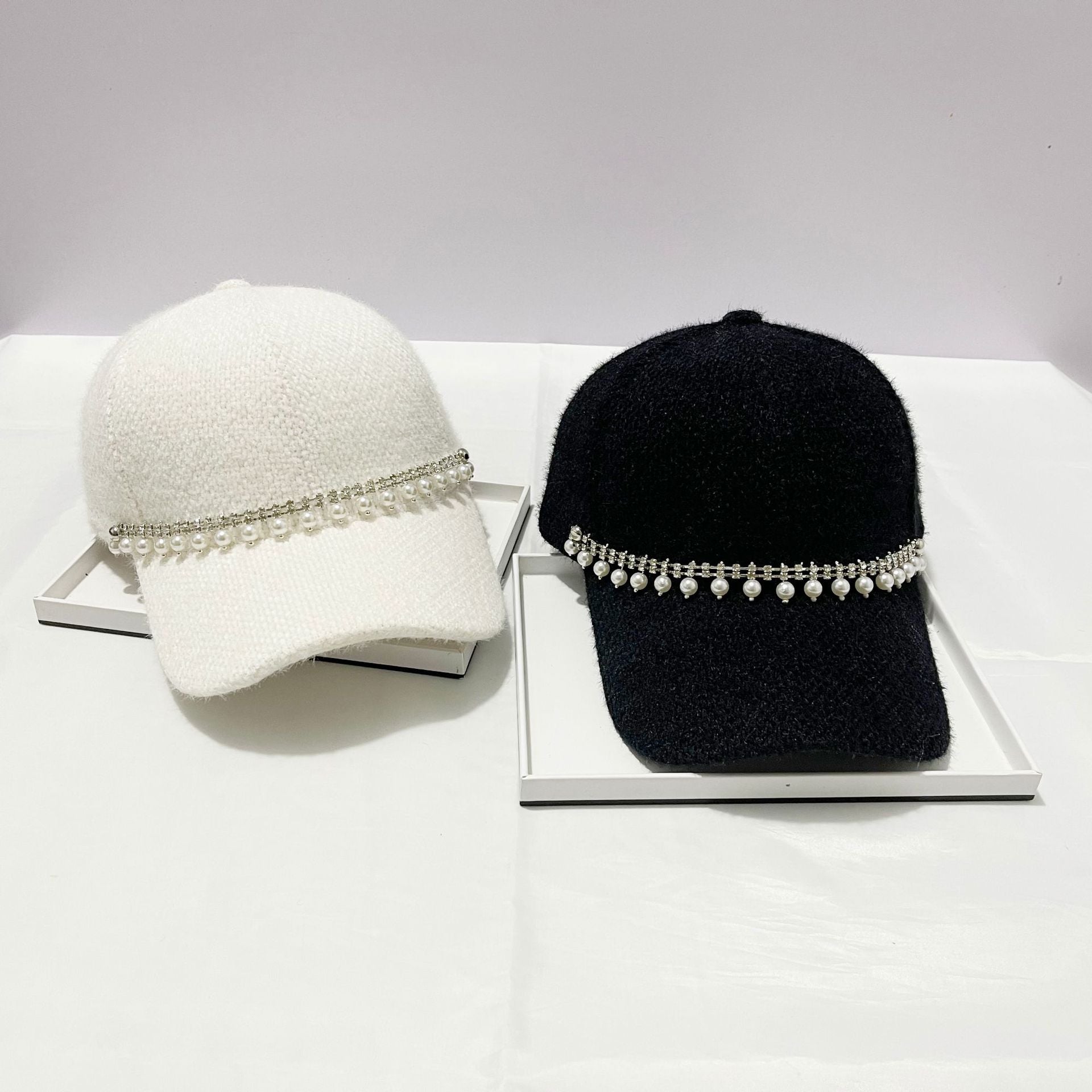 Chain Pearl Cap With Diamond