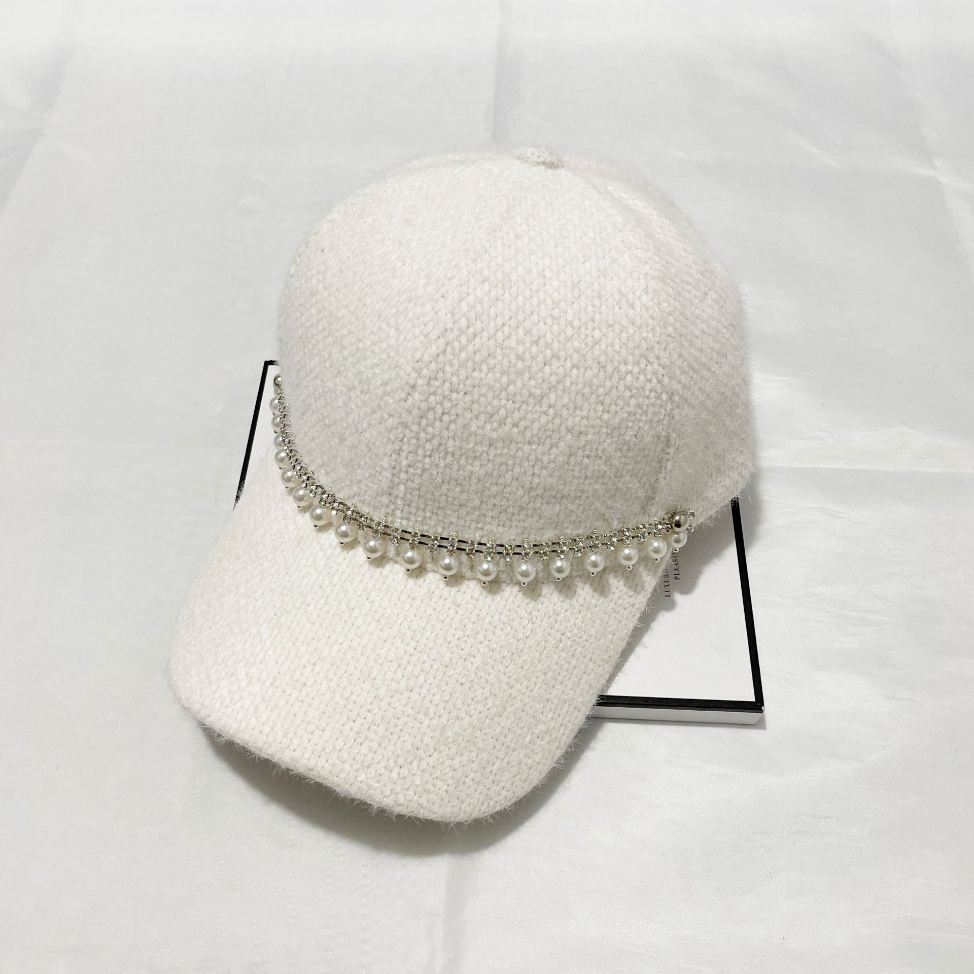 Chain Pearl Cap With Diamond