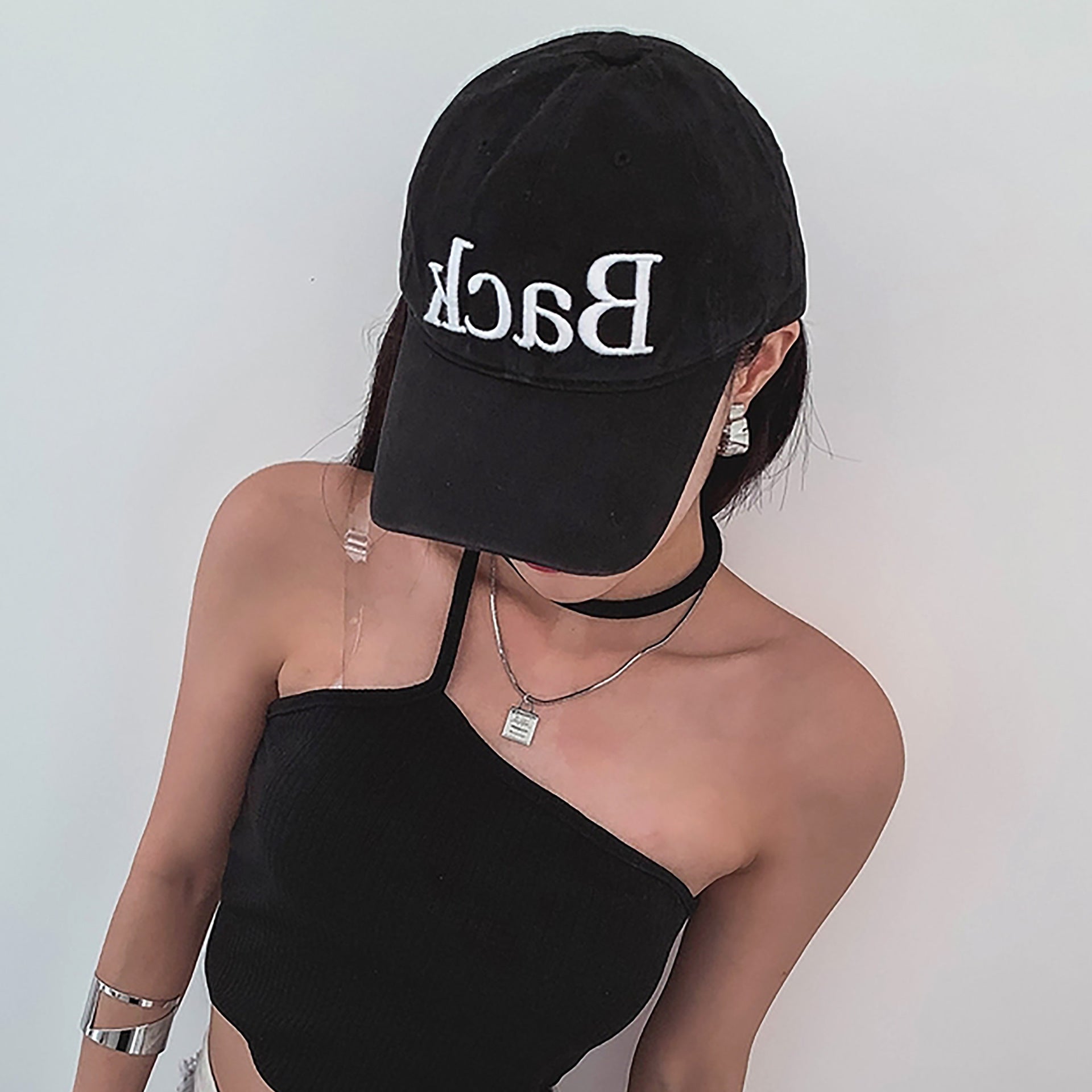 Versatile Casual Embroidered Reverse Lettering Baseball Cap