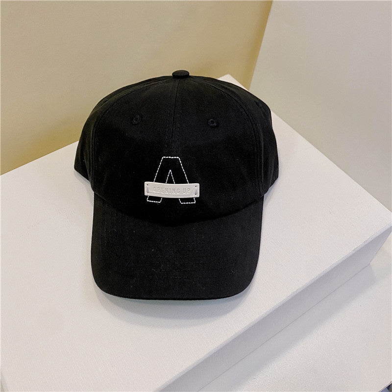 Letter A Design Embroidered Baseball Cap 的副本