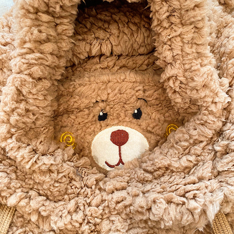Keeping Warm Scarf And Hat Of The Bear Three-piece Suit
