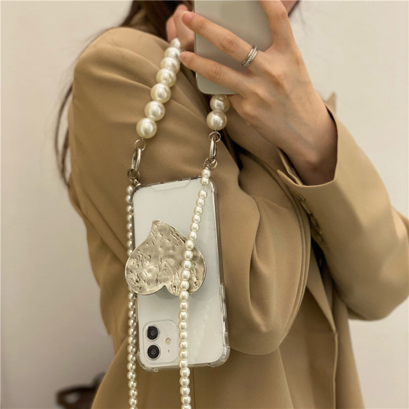 Retro Heart-Shaped Stand Pearl Chain Phone Case