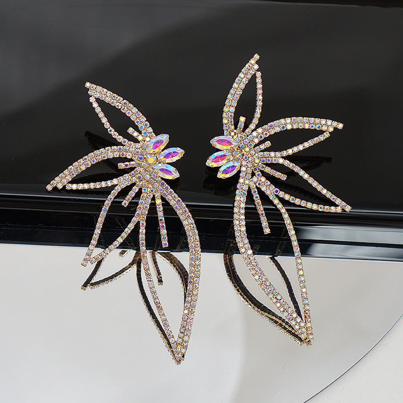 Fashion Flash Diamond Petal-Shaped Earrings