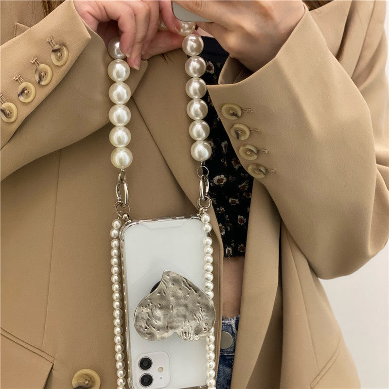 Retro Heart-Shaped Stand Pearl Chain Phone Case