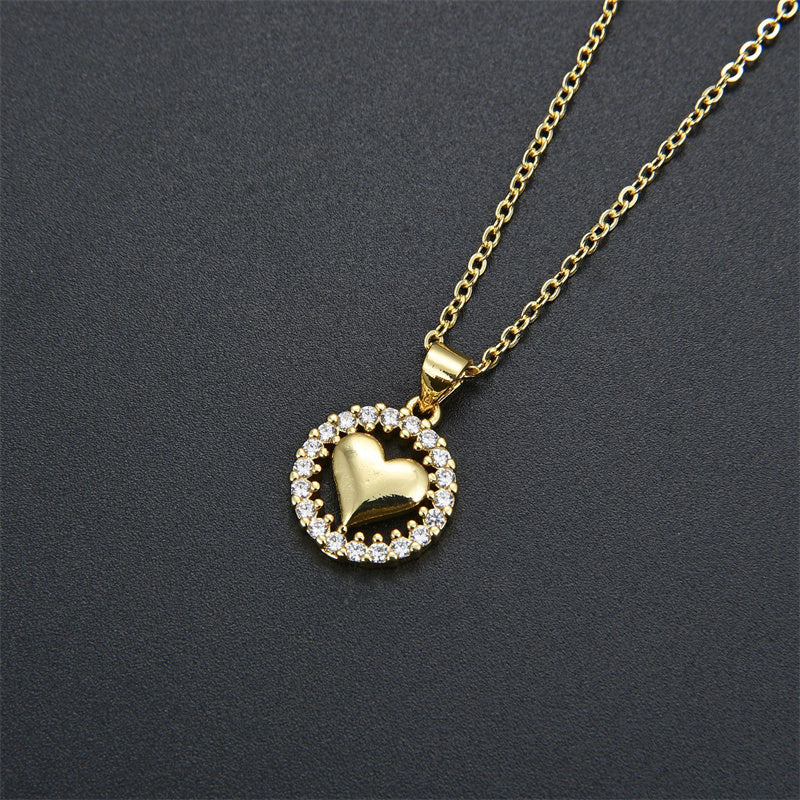 Hollowed-out Heart With Diamond Pendant Clavicle Necklace