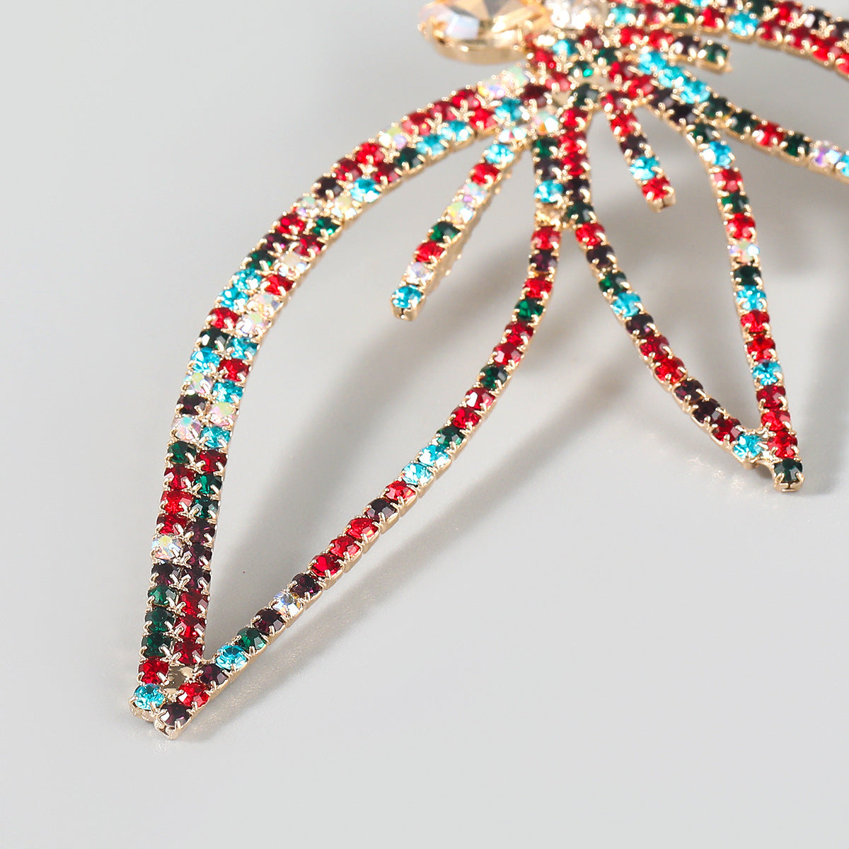 Fashion Flash Diamond Petal-Shaped Earrings