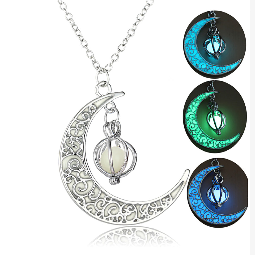 Vintage Moon Shape Pumpkin Pendant Luminous Necklace