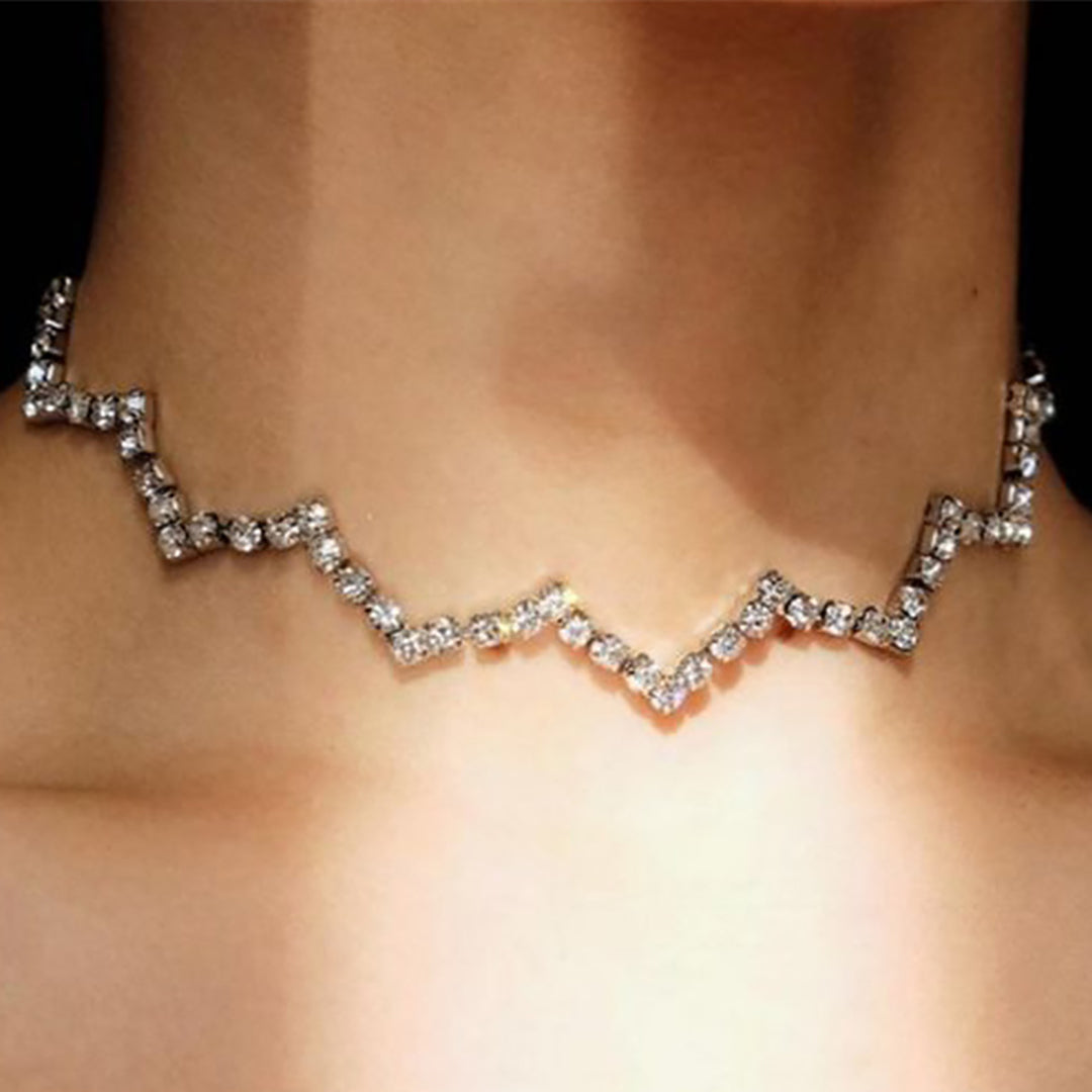 Stylish Rhinestone Flower-shape Necklace