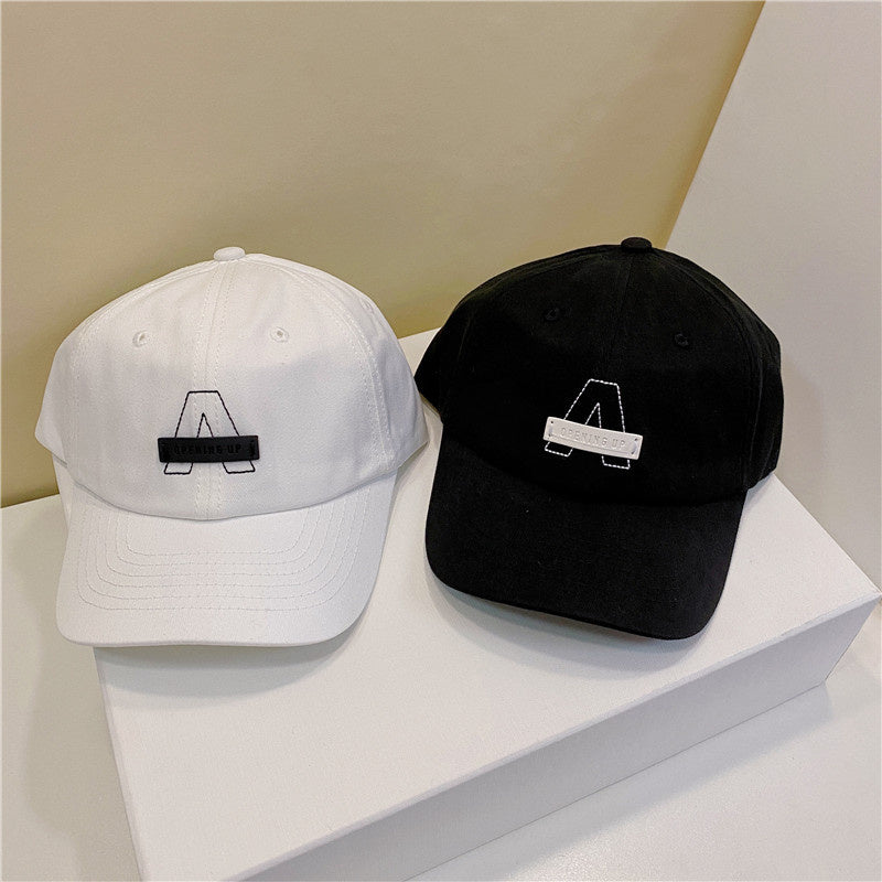 Letter A Design Embroidered Baseball Cap 的副本