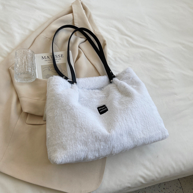 Vintage Large-Capacity Black And White Plaid Furry Tote Bag