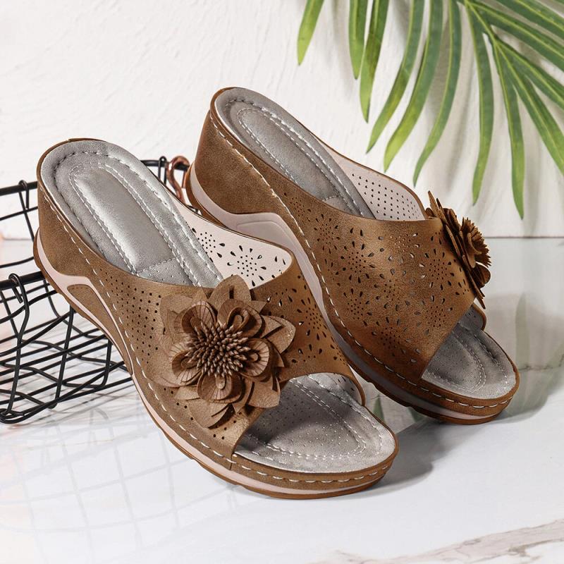 Flower Hollow Wedge Sandals