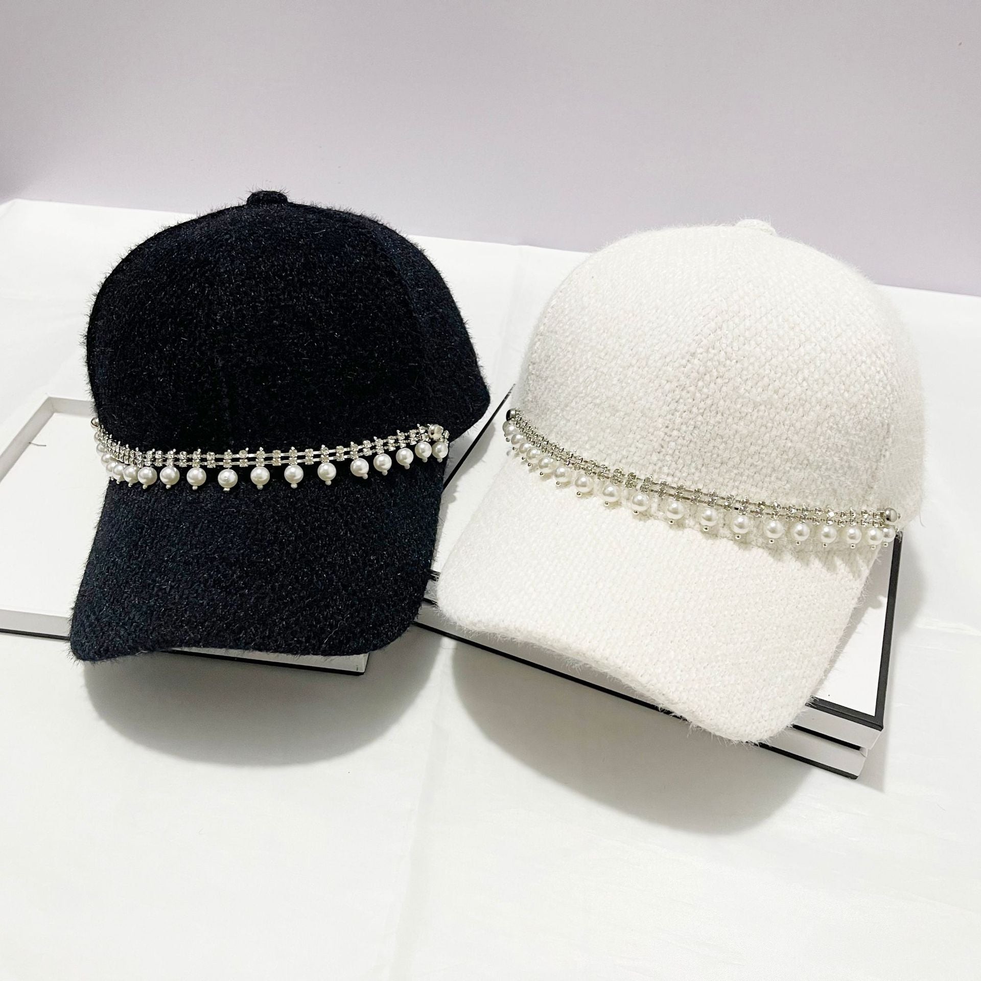 Chain Pearl Cap With Diamond